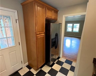 515 Allen Road Ne - Photo Thumbnail 9
