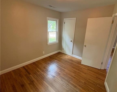 515 Allen Road Ne - Photo Thumbnail 11