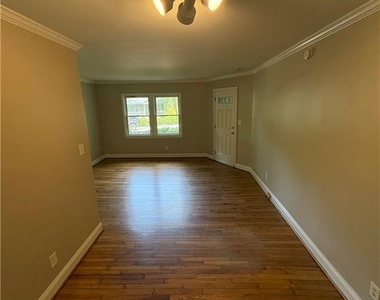 515 Allen Road Ne - Photo Thumbnail 5