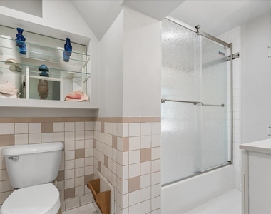 35 Lakeview Place - Photo Thumbnail 15