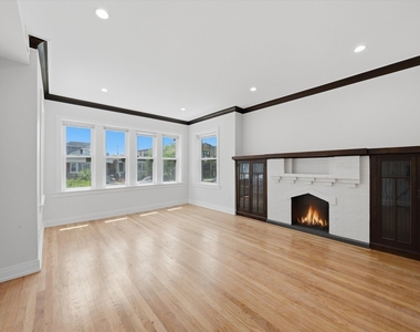 3244 W 62nd Place - Photo Thumbnail 6