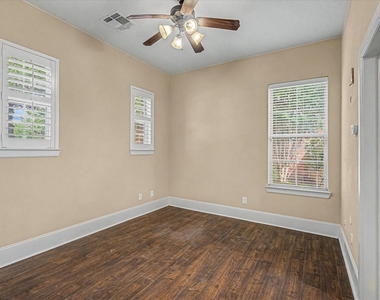 27123 Camirillo Creek Lane - Photo Thumbnail 35