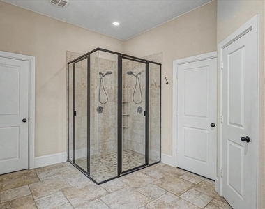 27123 Camirillo Creek Lane - Photo Thumbnail 20