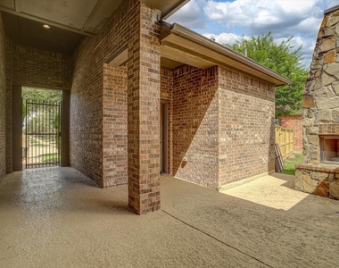 27123 Camirillo Creek Lane - Photo Thumbnail 3