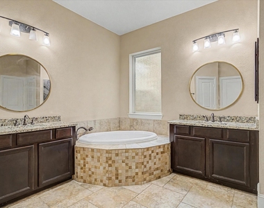 27123 Camirillo Creek Lane - Photo Thumbnail 21