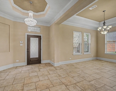 27123 Camirillo Creek Lane - Photo Thumbnail 6