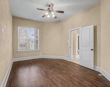 27123 Camirillo Creek Lane - Photo Thumbnail 24
