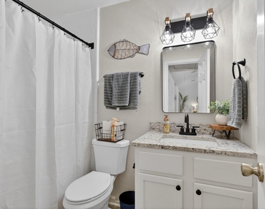 9514 Marblemount Drive - Photo Thumbnail 16