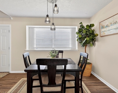 9514 Marblemount Drive - Photo Thumbnail 8