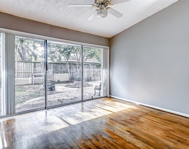 5519 Burlinghall Drive - Photo Thumbnail 13