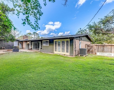 5519 Burlinghall Drive - Photo Thumbnail 4