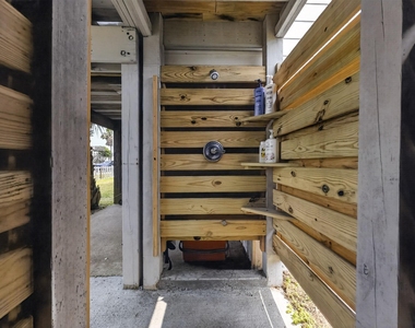 16618 Bermuda Way - Photo Thumbnail 32