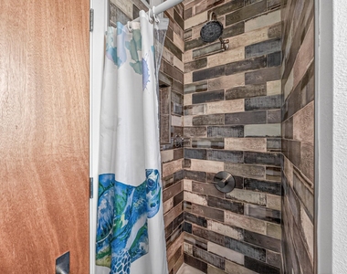 16618 Bermuda Way - Photo Thumbnail 14