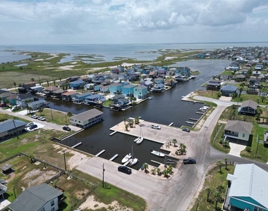 16618 Bermuda Way - Photo Thumbnail 40