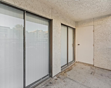 2830 S Bartell Drive - Photo Thumbnail 15