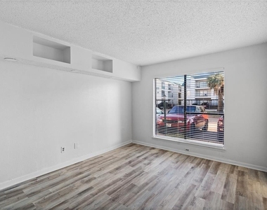 2830 S Bartell Drive - Photo Thumbnail 1
