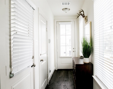 5203 Burress Springs Lane - Photo Thumbnail 12