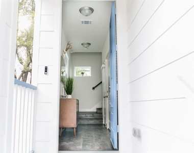 5203 Burress Springs Lane - Photo Thumbnail 9