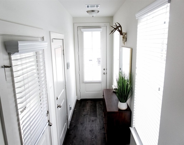 5203 Burress Springs Lane - Photo Thumbnail 11