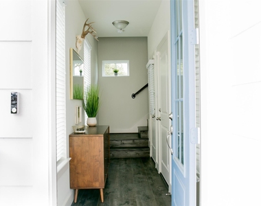 5203 Burress Springs Lane - Photo Thumbnail 6