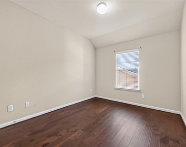 6143 Norwood Meadows Lane - Photo Thumbnail 39