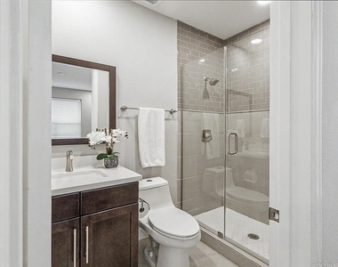 1028 Patterson - Photo Thumbnail 6