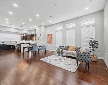 1028 Patterson - Photo Thumbnail 18