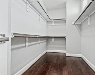 1028 Patterson - Photo Thumbnail 24