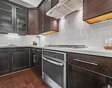 1028 Patterson - Photo Thumbnail 26