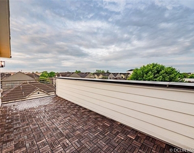 1028 Patterson - Photo Thumbnail 4