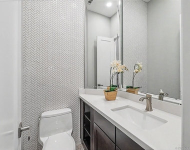 1028 Patterson - Photo Thumbnail 13