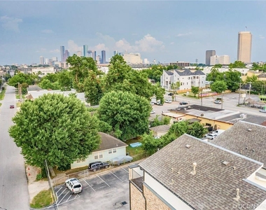 1028 Patterson - Photo Thumbnail 5