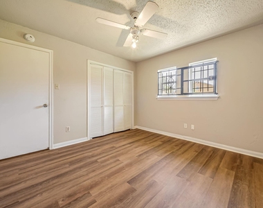 3111 Overcross Drive - Photo Thumbnail 17