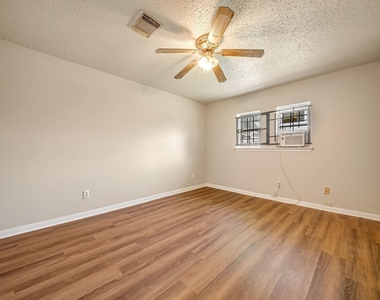 3111 Overcross Drive - Photo Thumbnail 11