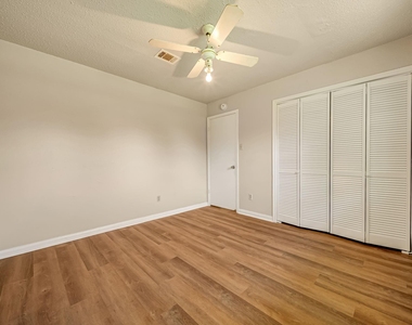 3111 Overcross Drive - Photo Thumbnail 18