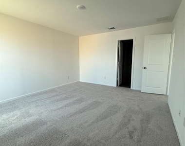 3061 Fantasy Terrace Drive - Photo Thumbnail 10