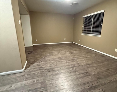 20523 Naples Terrace Lane - Photo Thumbnail 15