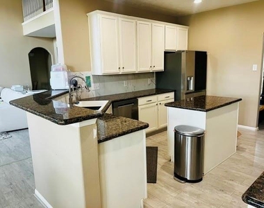 20523 Naples Terrace Lane - Photo Thumbnail 8