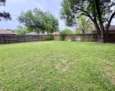 21802 Rotherham Drive - Photo Thumbnail 23