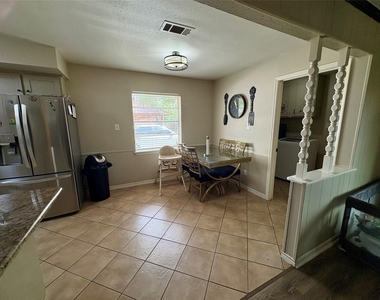 21802 Rotherham Drive - Photo Thumbnail 7