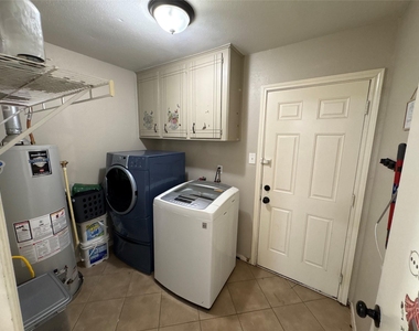 21802 Rotherham Drive - Photo Thumbnail 8