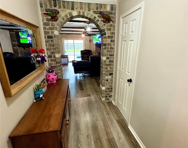 21802 Rotherham Drive - Photo Thumbnail 9
