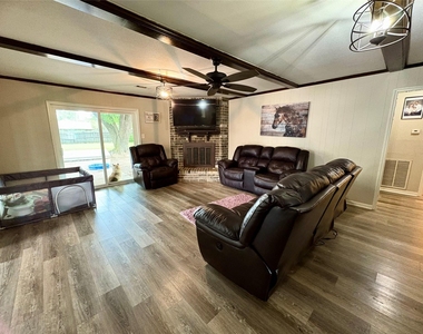 21802 Rotherham Drive - Photo Thumbnail 11