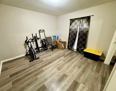 21802 Rotherham Drive - Photo Thumbnail 18