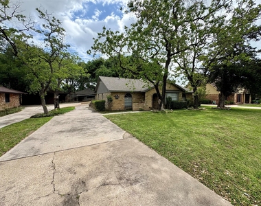 21802 Rotherham Drive - Photo Thumbnail 3