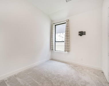 16911 Lupine Meadow Lane - Photo Thumbnail 24