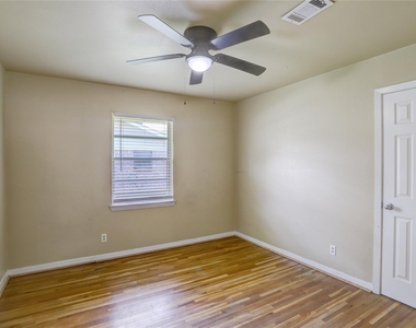 9207 Colleen Road - Photo Thumbnail 13