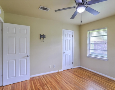 9207 Colleen Road - Photo Thumbnail 19