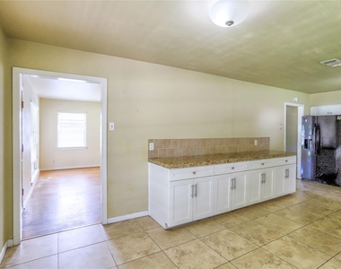9207 Colleen Road - Photo Thumbnail 10