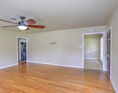 9207 Colleen Road - Photo Thumbnail 7